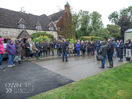 AK300921-76 - Alan King Stable Visit